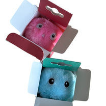 Balle couinements avec herbe à chats